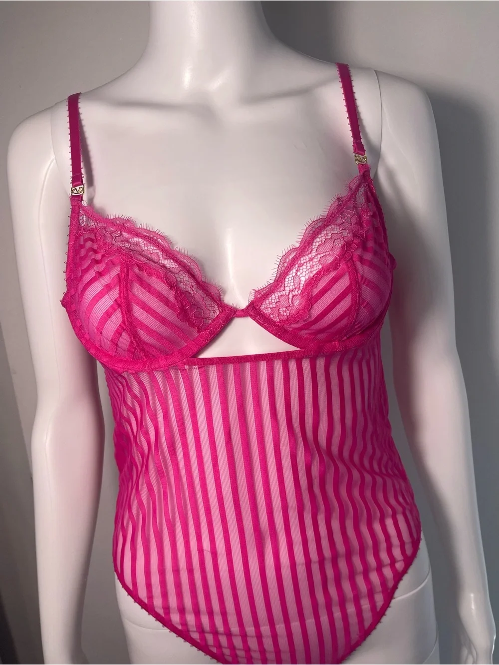 Victoria's Secret Women’s Fuchsia Striped Lace-Trim Bodysuit 100% Cotton Size SP